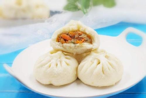 青羊擺地攤賣(mài)包子要經(jīng)營(yíng)許可證嗎，獨資開(kāi)包子店經(jīng)營(yíng)許可證有什么不利?